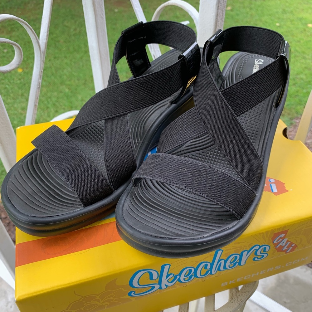 NWB Skechers Black Sandals